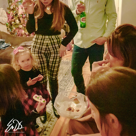 2019-Christmas-Eve-078.jpg