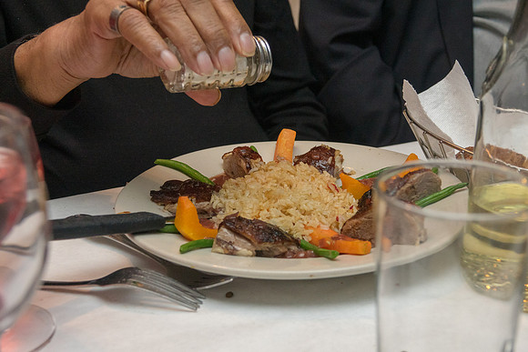 2018-Zoo-Holiday-Dinner-5.jpg