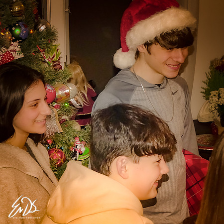 2019-Christmas-Eve-040.jpg