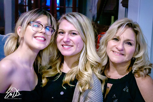 2019-Christmas-Eve-094.jpg