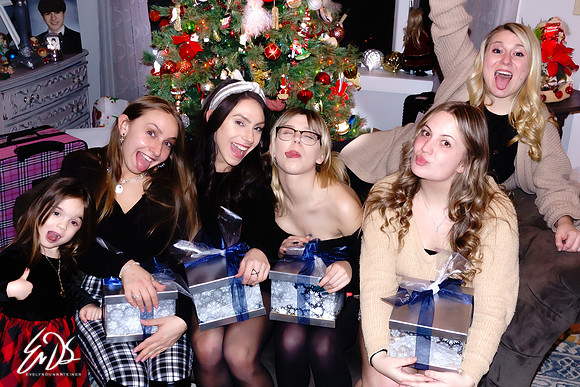 2019-Christmas-Eve-102.jpg